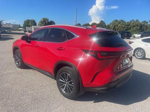 2025 Lexus NX 350h Luxury
