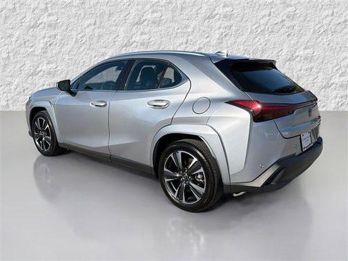 2025 Lexus UX 300h Premium