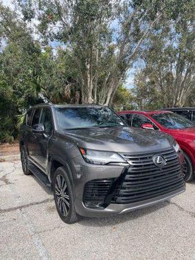 2023 Lexus LX 600 Luxury