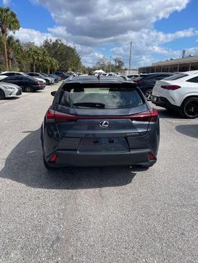 2025 Lexus UX 300h Premium