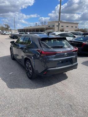 2025 Lexus UX 300h Premium