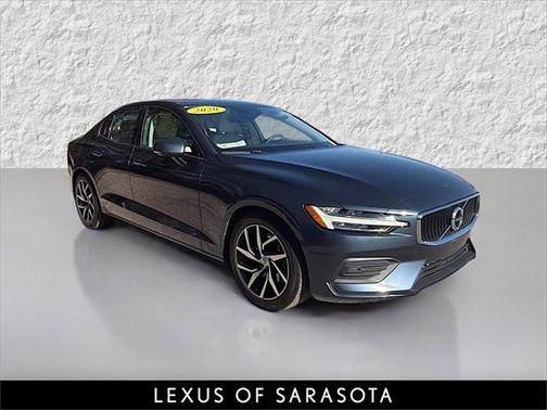 2020 Volvo S60 T5 Momentum