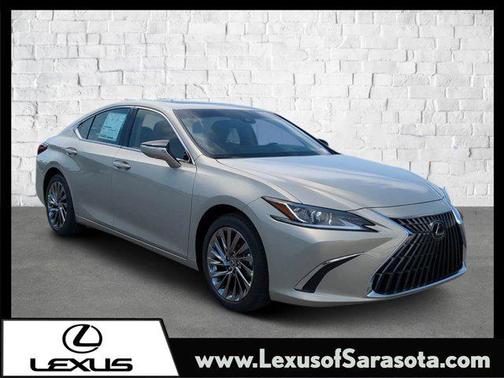 2025 Lexus ES 300h Luxury