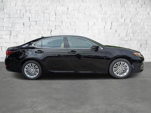 2017 Lexus ES 350 Base