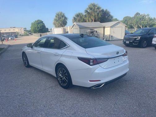 2025 Lexus ES 350 Ultra Luxury
