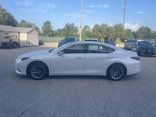 2025 Lexus ES 350 Ultra Luxury