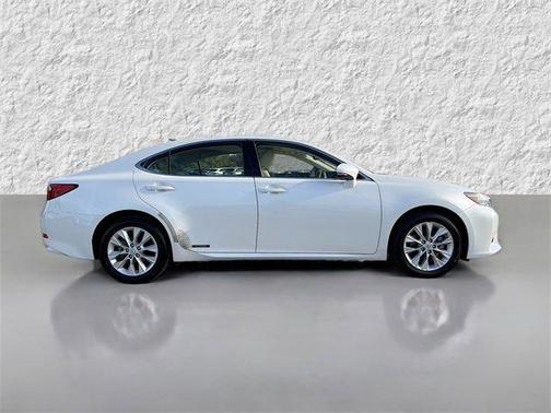 2013 Lexus ES 300h Base