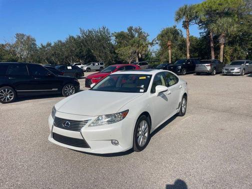 2013 Lexus ES 300h Base