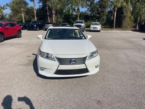 2013 Lexus ES 300h Base