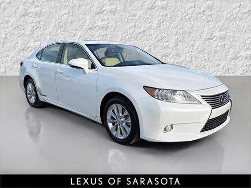 2013 Lexus ES 300h Base