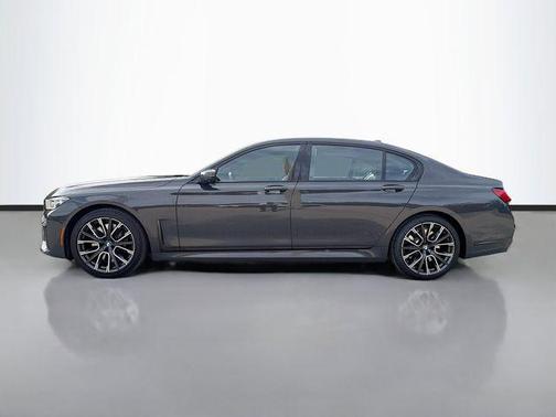 2022 BMW 750 i xDrive