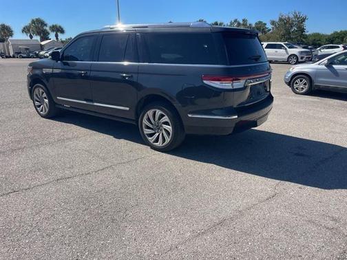 2023 Lincoln Navigator Reserve