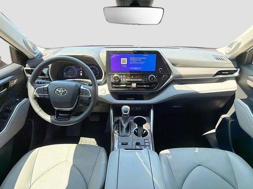 Wind Chill Pearl 2024 Toyota Highlander Limited