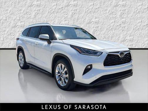 Wind Chill Pearl 2024 Toyota Highlander Limited