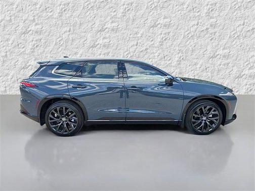 2025 Toyota Crown Signia Limited