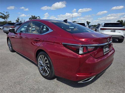 2025 Lexus ES 350 Ultra Luxury