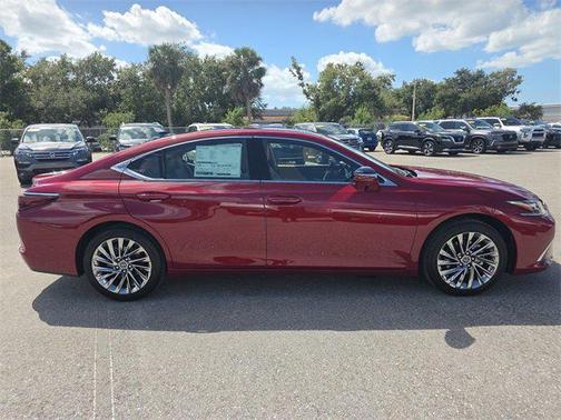 2025 Lexus ES 350 Ultra Luxury