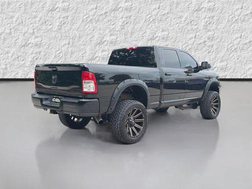 Diamond Black Crystal Pearlcoat 2019 RAM 2500 Big Horn Crew Cab 4x4 6'4' Box