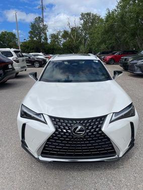 Eminent White Pearl 2025 Lexus UX 300h Premium