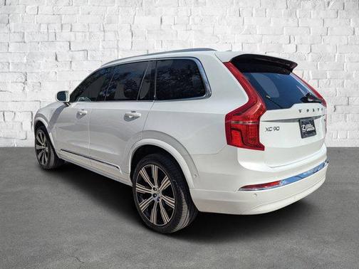 2025 Volvo XC90 Plug-In Hybrid T8 Ultra 7-Seater