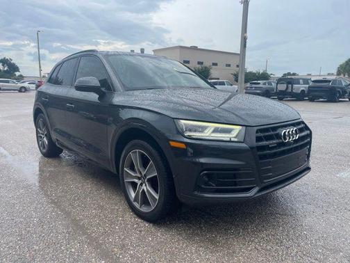 Gray Metallic 2019 Audi Q5 45 Premium