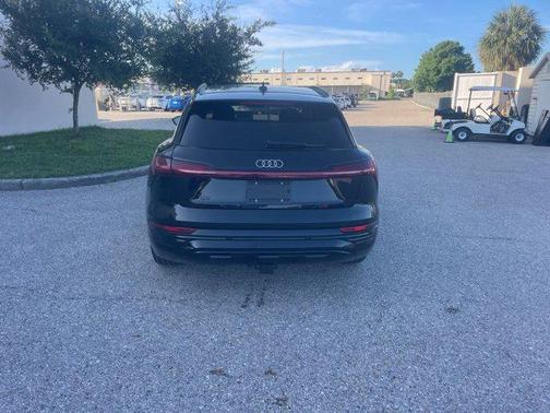 2024 Audi Q8 e-tron Premium Plus