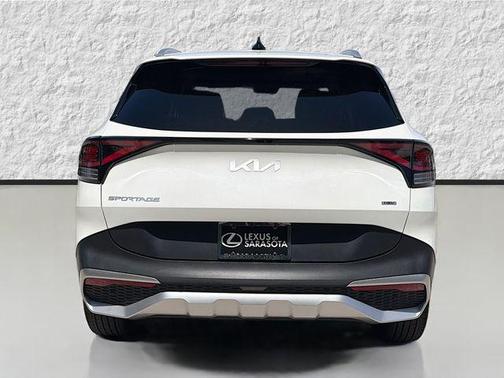 Snow White Pearl 2023 Kia Sportage Hybrid EX