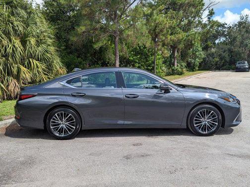 2025 Lexus ES 350 Base