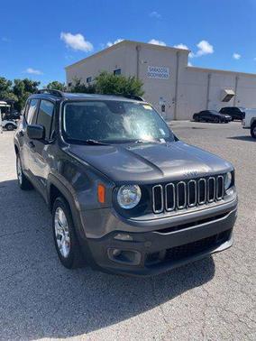 Granite Crystal Metallic Clearcoat 2017 Jeep Renegade Latitude