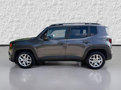 Granite Crystal Metallic Clearcoat 2017 Jeep Renegade Latitude