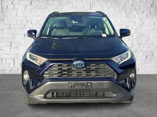 2019 Toyota RAV4 Hybrid XLE