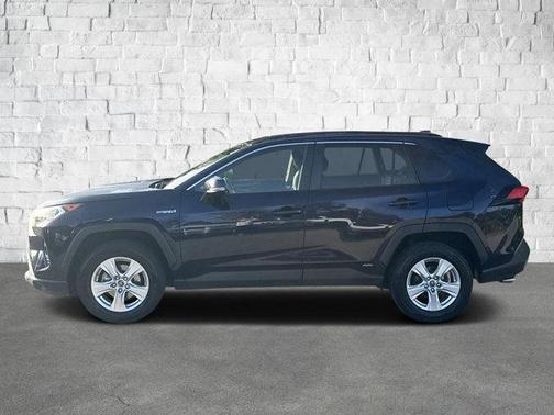 2019 Toyota RAV4 Hybrid XLE
