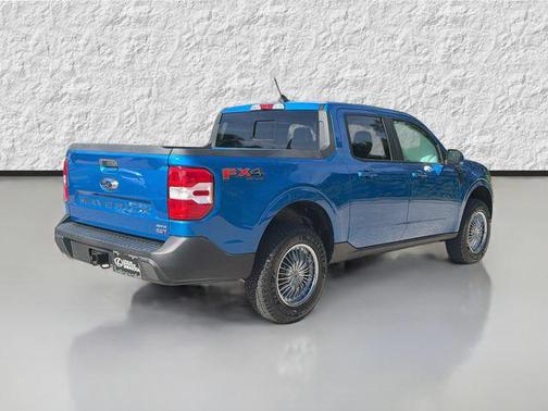 Velocity Blue Metallic 2022 Ford Maverick Lariat