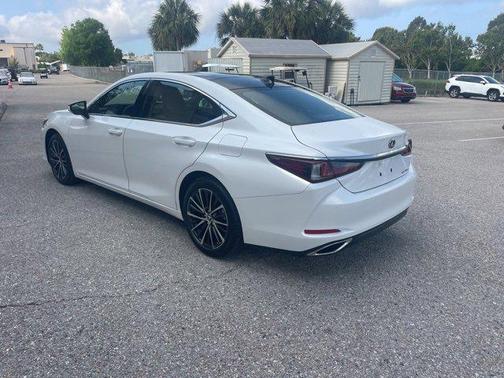 2024 Lexus ES 350 Base