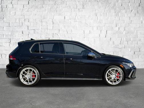 2024 Volkswagen Golf GTI 2.0T S DSG