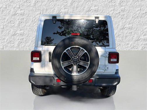 2023 Jeep Wrangler 4-Door Sahara 4x4