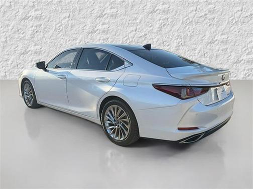 2022 Lexus ES 350 Ultra Luxury