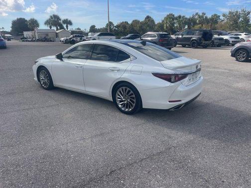 2022 Lexus ES 350 Ultra Luxury
