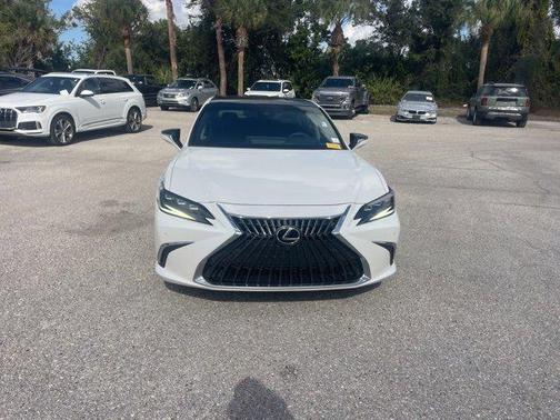 2022 Lexus ES 350 Ultra Luxury