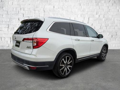 2021 Honda Pilot AWD Elite