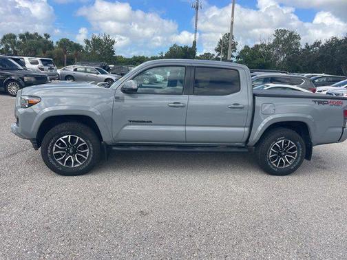 2020 Toyota Tacoma TRD Sport