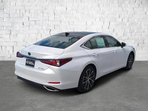 2025 Lexus ES 350 Base