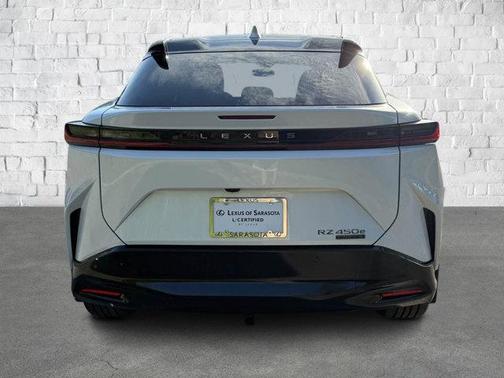 2023 Lexus RZ 450e Luxury