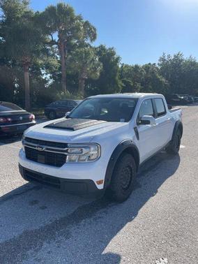 Oxford White 2022 Ford Maverick Lariat
