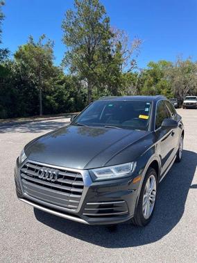 Mythos Black Metallic 2018 Audi Q5 2.0T Premium Plus