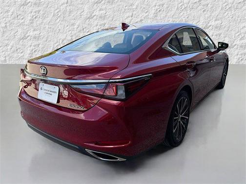 2025 Lexus ES 350 Base