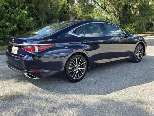 2025 Lexus ES 350 Base