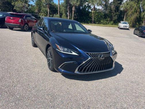 2025 Lexus ES 350 Base