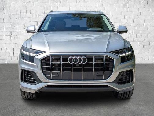 2022 Audi Q8 55 Premium Plus