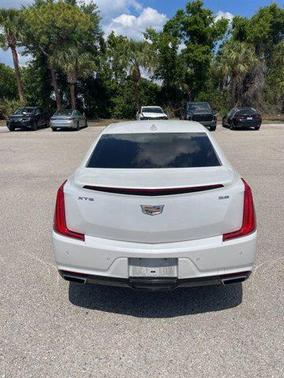 Crystal White Tricoat 2018 Cadillac XTS Luxury